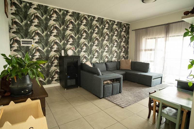 To Let 2 Bedroom Property for Rent in Sandown Western Cape